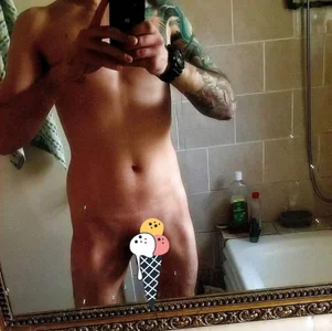 DaddyOwnsSissy's XXX Nude Photo 1