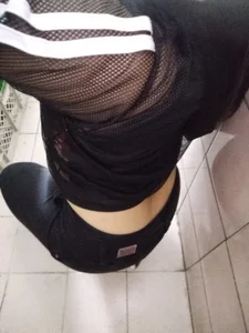 Jade-Noir Public Foto 2