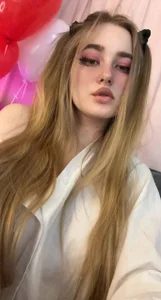 elinanortas your Barbie doll in white shirt Pic 2