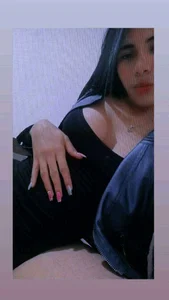 Sweet_hot_bitch Public Pic 3