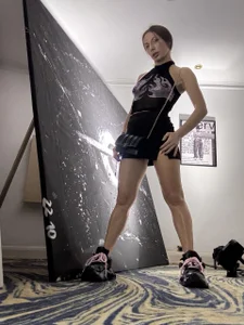 MirandaHobbs Public Foto 5