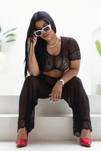 chanell_lovers BACK TO BLACK 🖤 Pic 2