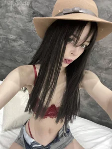 LunarisCrit Cowgirl Pic 5