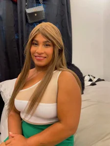 Luciana_Dirty_Nasty Public Billede 3