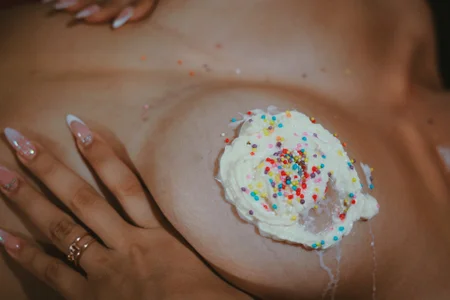 bigboobsnaughty1 i want your milk 🤤 Immagine  3