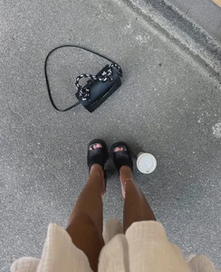 👣legs👣 de WithLove_YourEx  5 photos