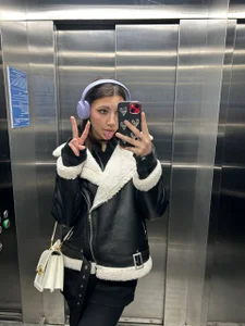 medusa_gorgon Outside the home 😍 Pic 3