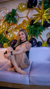 AzunaStarHAPPY BIRTHDAY TO ME🎉🥳 Bild 5