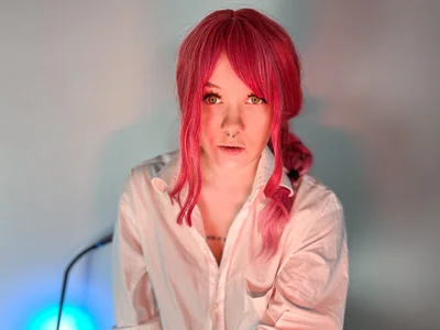 evathorityのマキマの 2枚の写真