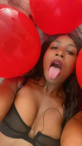 Saarahfoxx 🔥SENSUAL🔥 টি ছবি