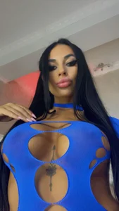 Kasandra_One Blue Outfit Gambar 6
