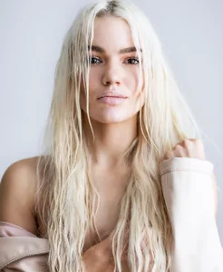 Public od CatchTheVawe  4 snímek