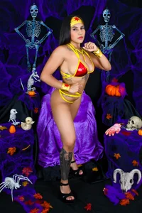 MartinaWestt WONDER WOMAN 🦸‍♀️🥵 Pic 4