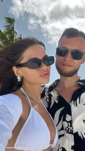 Petal_Couple Public Pic