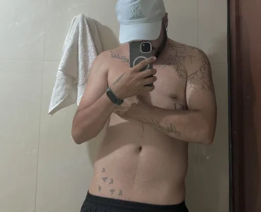 JhanHeat: a little bit of Jhan😏 ( 2 фото)