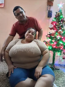 mia_joshua Merry christmas Pic 4