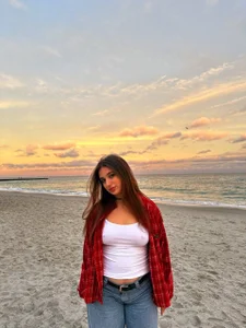 Public de Nicole__De__Lux  2 photos