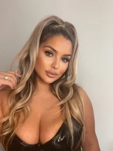 Honey_Tate Public صورة واحدة|Honey_Tate Public صورتان|Honey_Tate Public  5 صور|Honey_Tate Public  5 صورة