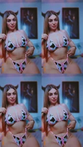 Zoe_moon_moon Public Εικόνα 6