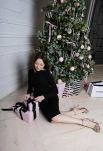 R_I_N_AのNaughty snow angel❄️😈の 3枚の写真