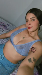 NalaaGreyyのSexy in blue!の枚の写真