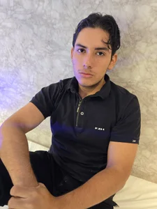 TheoHart_ Public 사진 3