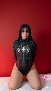 laana_foxx Spider-woman Pic