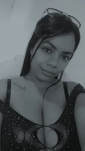 Juliet_Ember01 Public Pic