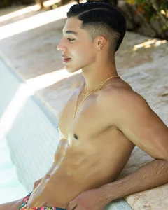 Troye_Williams 🇩🇴✈️ صورة واحدة|Troye_Williams 🇩🇴✈️ صورتان|Troye_Williams 🇩🇴✈️  3 صور|Troye_Williams 🇩🇴✈️  3 صورة