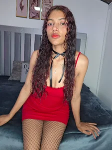 Red ❤️‍🔥❤️‍🔥 od Aylin_valerie  3 snímek