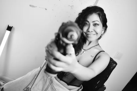 ElyaQuinn: Power Tools & Power Moves ( фото)