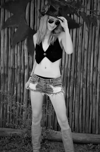 LacyLexiのCowgirl Lexiの 6枚の写真