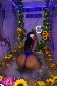 Coco_Balenciaga_ 💋🥨Oktoberfest!!🍻🌻 Poză 2
