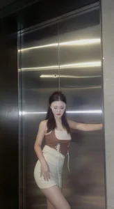 Zihan2001 Public Pic