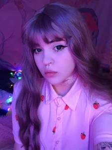 SelenaCute Public Foto 4