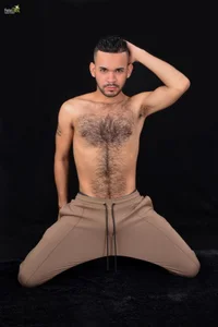 EthanGrey Public 사진 2