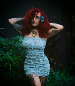 catalehia_moonlightt flowers in me Pic