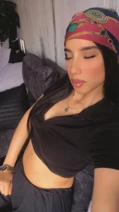 Praga_Pink Public Pic 2