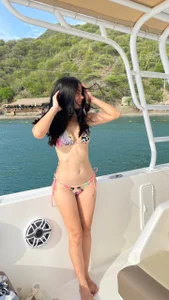 Beach day ⛱️🌞 de _aria_carterr_ Foto 3