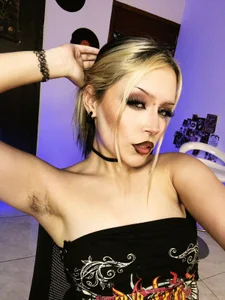 Hairy Goddess de scorpiogoddess  photos