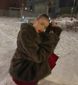 SaraMoren0 Public Pic 2