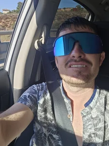 MLLZMANU10 Yo Foto 3