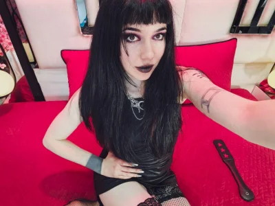 Secrets that Only You Will See 😈🔥 de alixxon1  6 Imagens