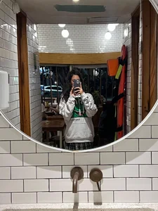 Lia_ValmontのA Day with me 🫦の枚の写真