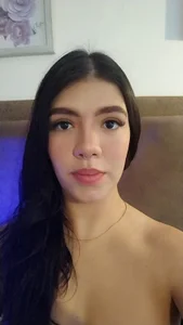 melany_benson 🧡🧡🧡 Pic 2