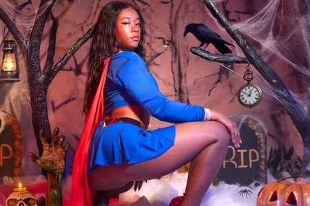 HallyBans supergirl with super ass Pic 3