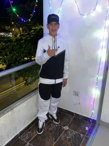 Dominic_26 Public Bilde 7