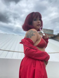 Ruby_Skywalker_s XXX nøgenfoto 1