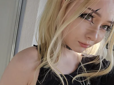 ElswythCovil Hi! I'm Sophie Pic 6