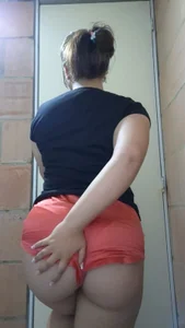 PersefoneSnow I want feeling all ur body here 🤭  3. fénykép